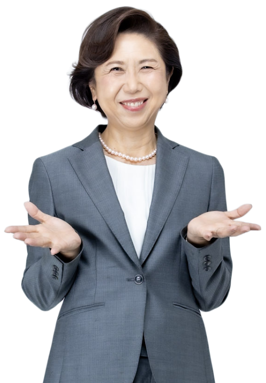 ビジネススーツ姿で微笑む丹羽コーチング講師